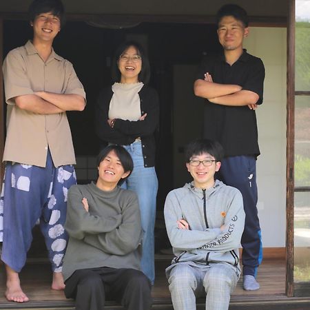 Guest House Yukari Tsuru Esterno foto