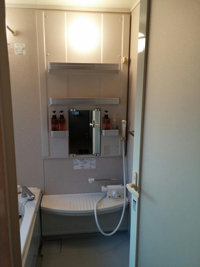 Guest House Yukari Tsuru Esterno foto